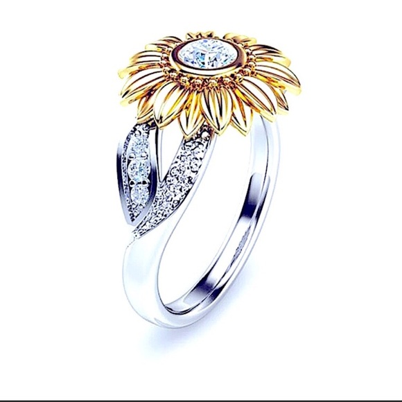 💍 New Simulated 💎 White Sapphire 💍 - Picture 2 of 3